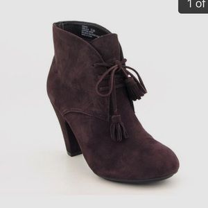 Me Too Odelia Womens Shoes Brown Ankle Boots Suede Heels